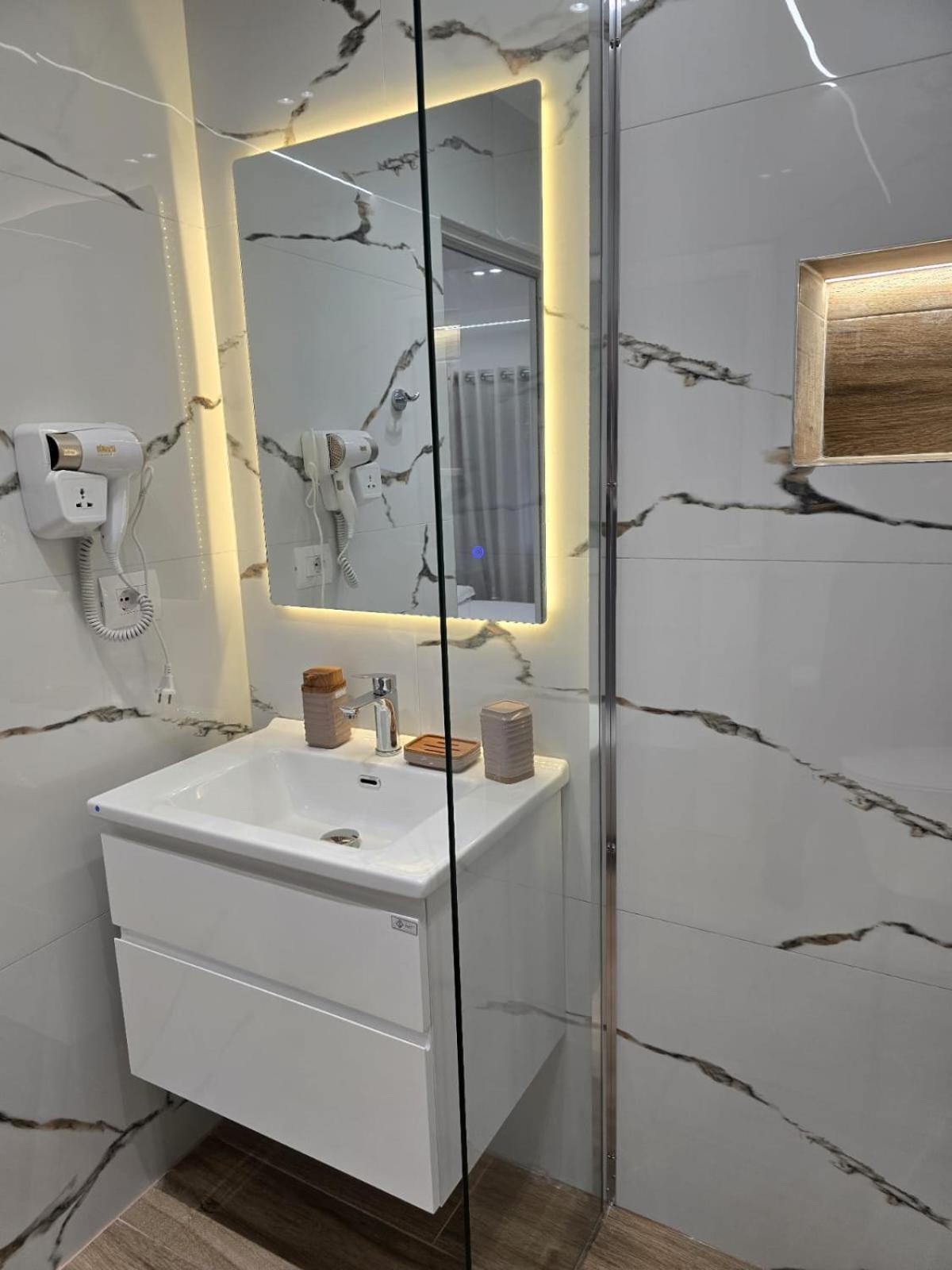 Aila Apartment Саранда Экстерьер фото